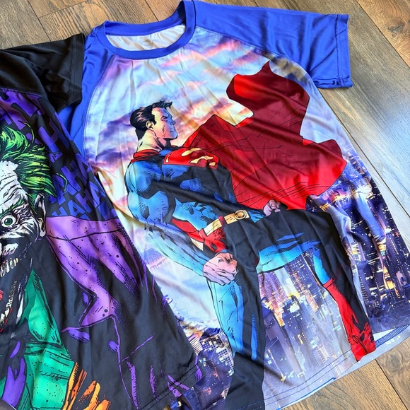 3 Piece DC Comics Men's Short Sleeve Tees - Superman and Joker Designs Men’s Med - Picture 4 of 5